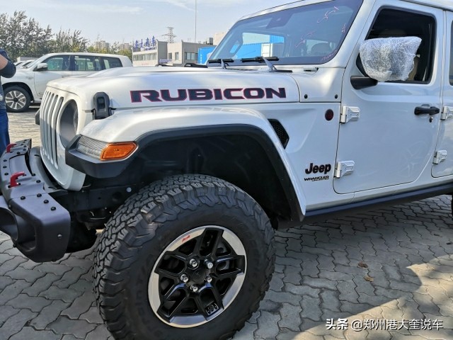 jeep牧马人两门版电动敞篷多少钱,牧马人罗宾汉3.6两门版价格