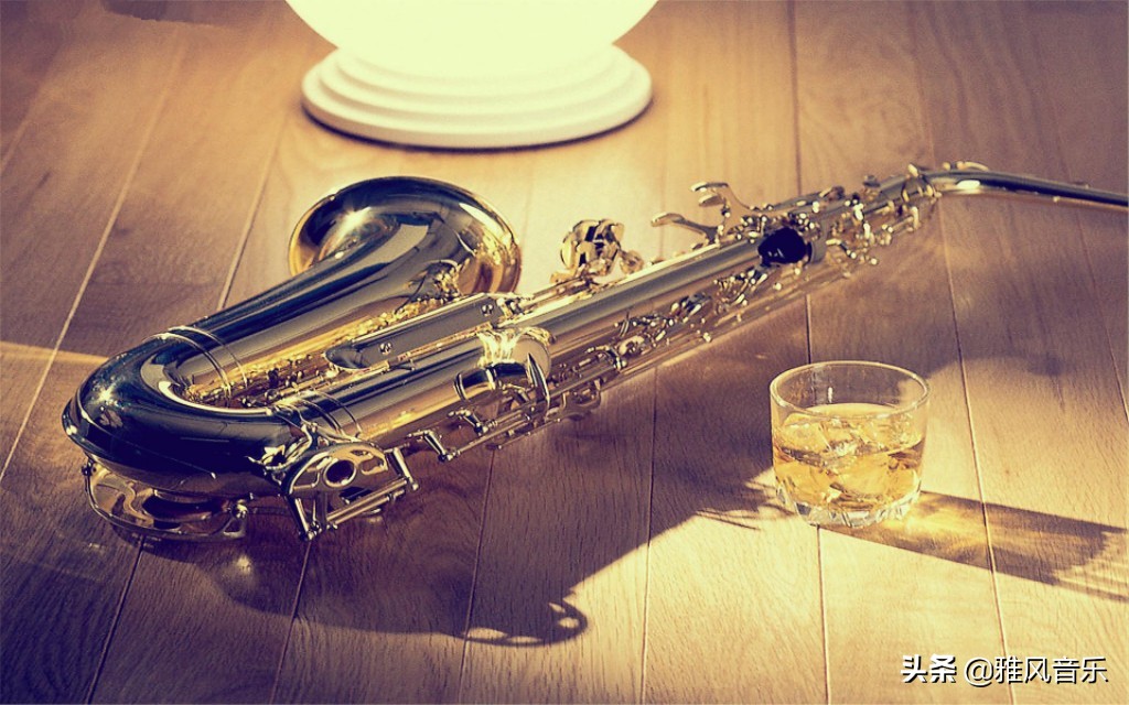 初学者买萨克斯怎么选,初学萨克斯买多少钱的合适