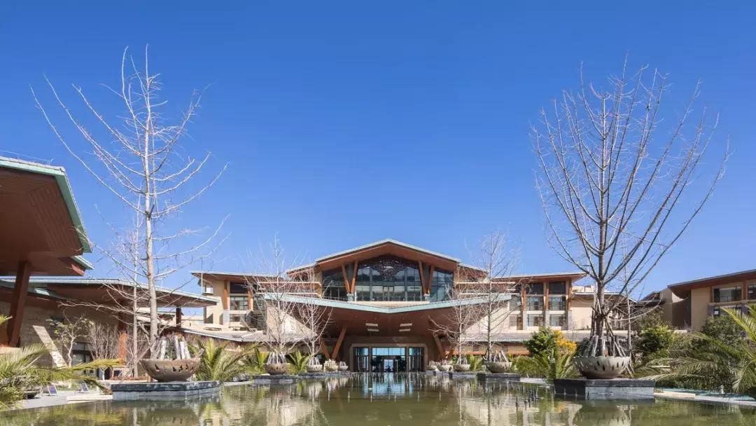 大理洱海苍山希尔顿,背靠苍山面朝洱海