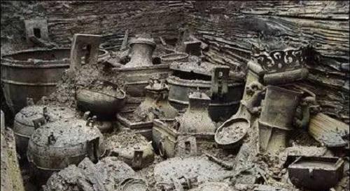 历史上最早的盗墓者,世界上真的有盗墓笔记吗