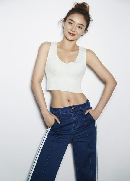 马甲线女神袁姗姗视频,马甲线女神秀穿搭