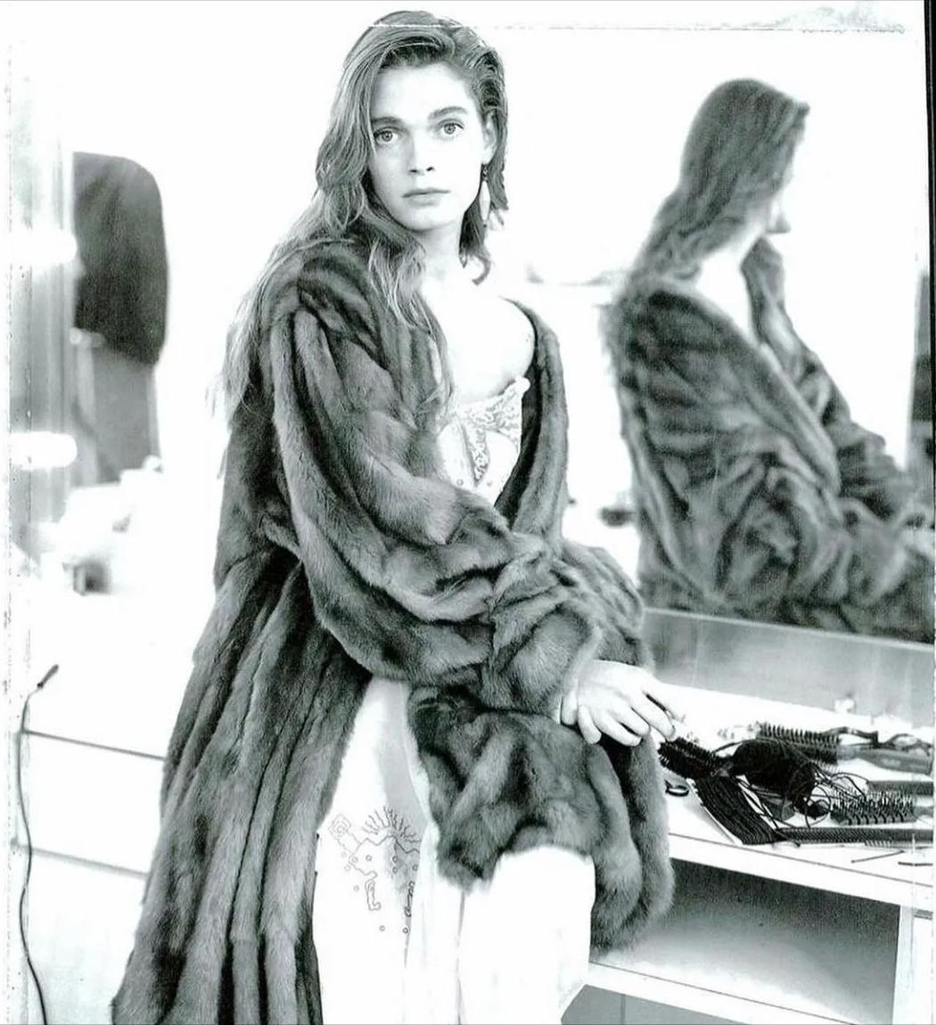 戴安娜王妃哥哥斯宾塞伯爵,戴安娜弟弟斯宾塞伯爵图片