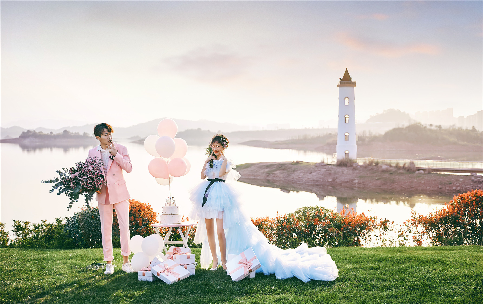 旅拍可以拍哪种婚纱照风格,旅拍创意婚纱拍摄错位照