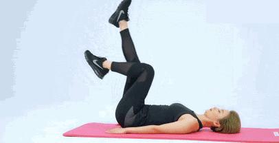 杨幂微博晒自己的马甲线,杨幂的身材曲线堪称完美