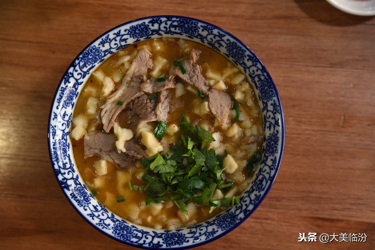 临汾鼓楼美食羊肉泡馍,临汾伊楼牛羊肉泡馍