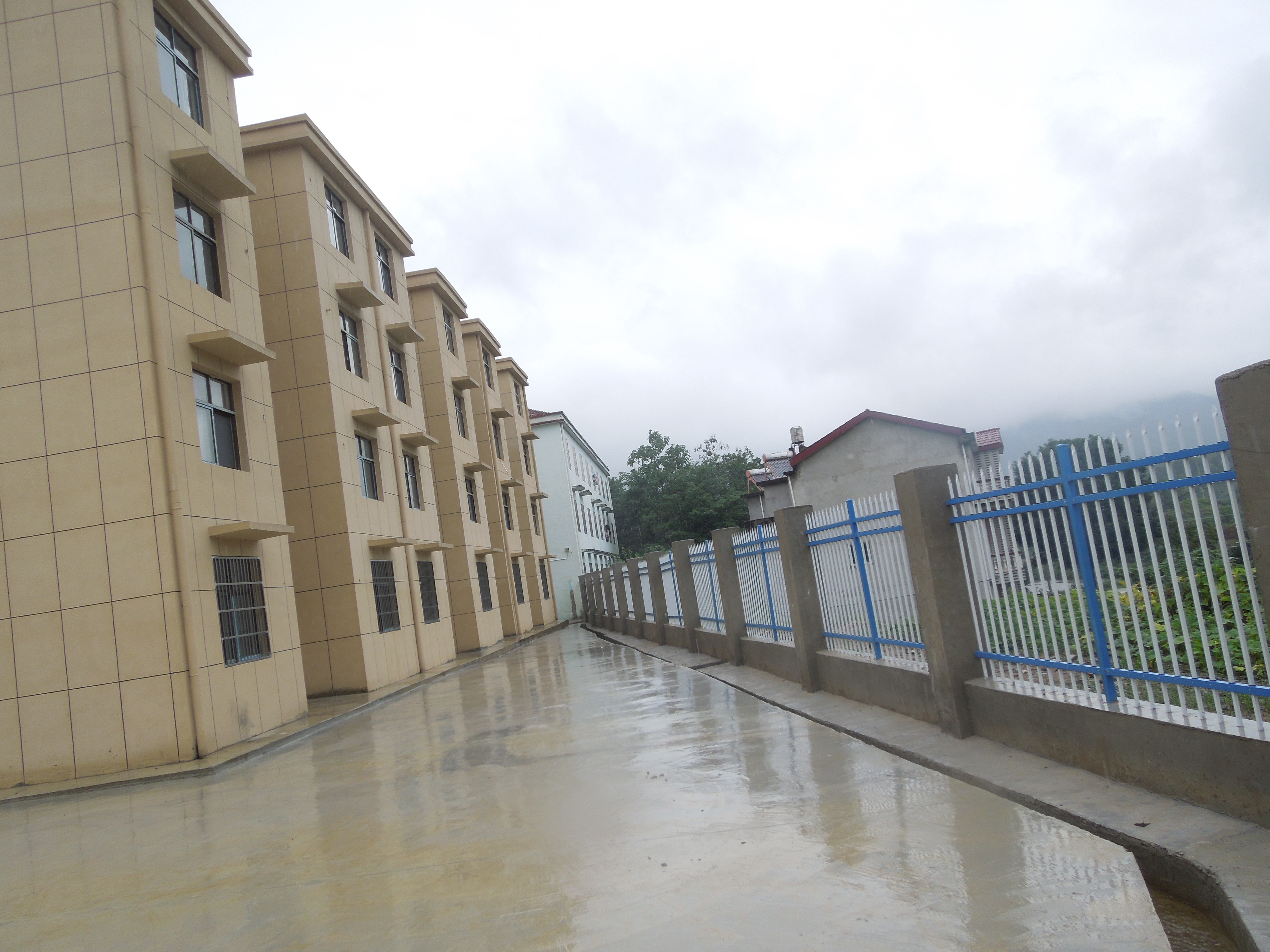 湖北省武穴市梅川镇横岗中学,横岗中学