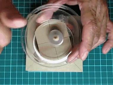 用两块磁铁做个好玩的悬浮陀螺,怎么用磁铁做磁悬浮陀螺