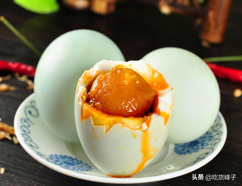 腌咸鸭蛋不用黄泥的做法,腌咸鸭蛋不用料汁