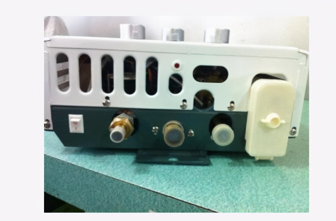 海尔厨房热水器一会热水一会凉水,美的燃气热水器用一会就出来凉水