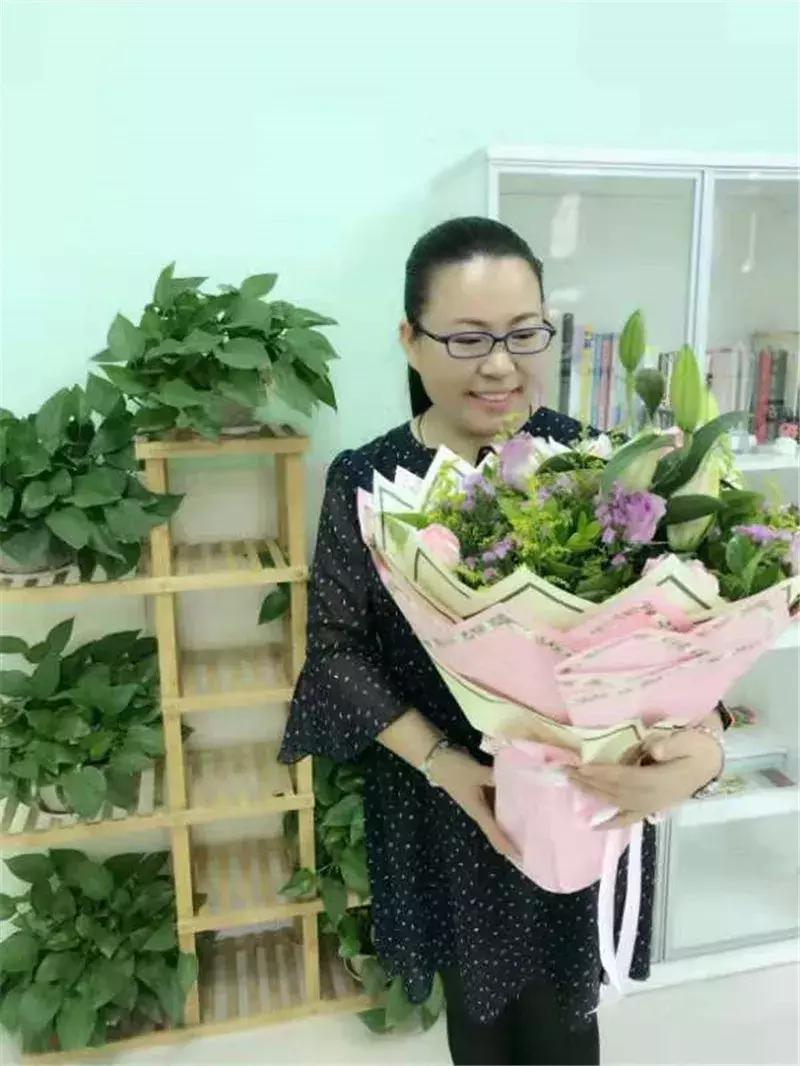 教师优秀党员故事分享,优秀党员事迹教师