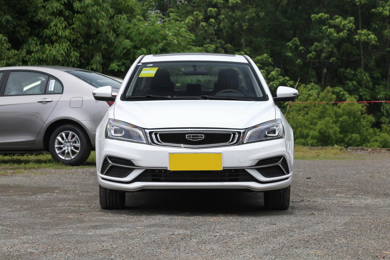 三款工薪族能买的代步车型，配自动挡，省油耐造，最低6.49万