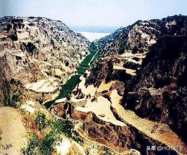 郑州:一座被现代火车隆隆车轮声唤醒的三千年王都