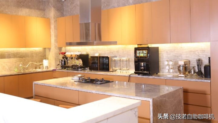 滴滤式咖啡机速溶现磨,咖啡机出的咖啡和速溶咖啡