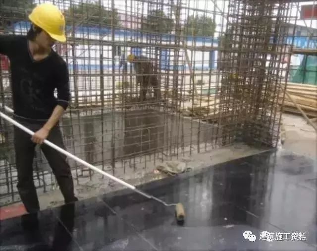 地下室模板施工技术交底,幕墙施工技术交底模板