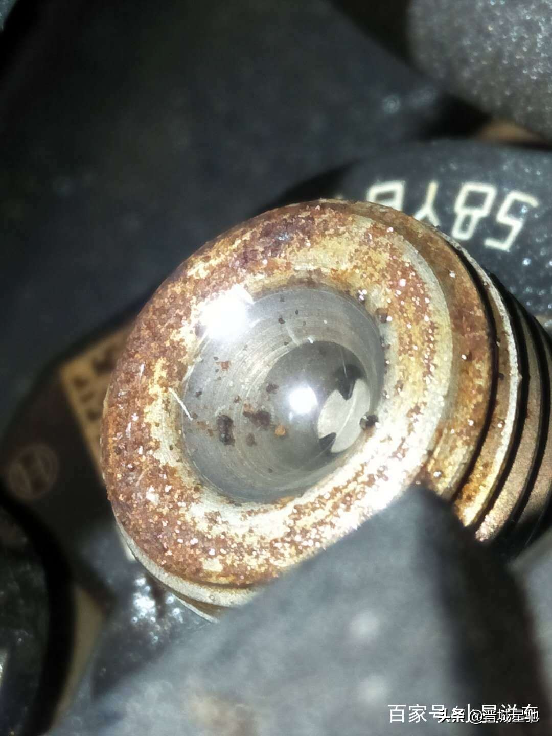 途锐烧机油怎么维修最好,途锐柴油版加了汽油怎么办