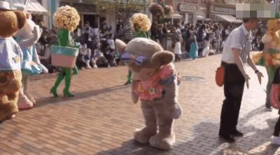 迪士尼公司工作环境,上海迪士尼工作态度