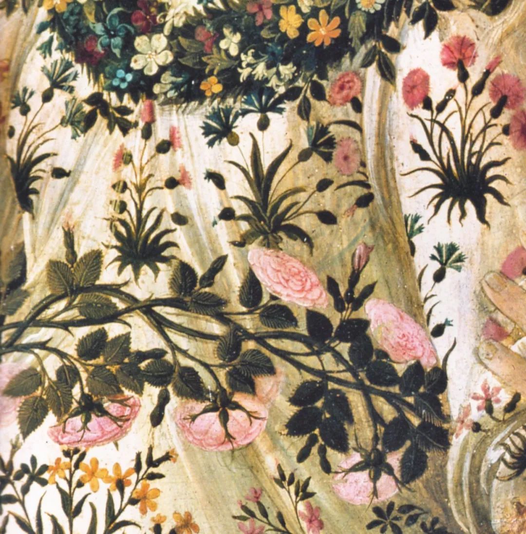 珍珠当牙签，红宝石镶圣经，还是Gucci和香奈儿的灵感缪斯