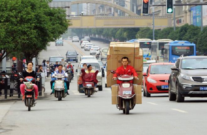 上牌电动车违章扣分,上牌电动车被偷了报警能找回吗