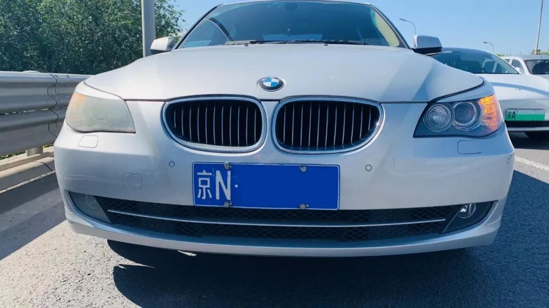 10多年的宝马5系还值得买吗,十年前的宝马5系值得买吗