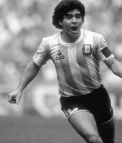 足坛神仙球专业户球员,足球后场颜值高球星