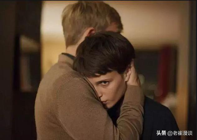 情色的皮囊下,《双面情人》隐现人类的繁衍、万物的物竞天择