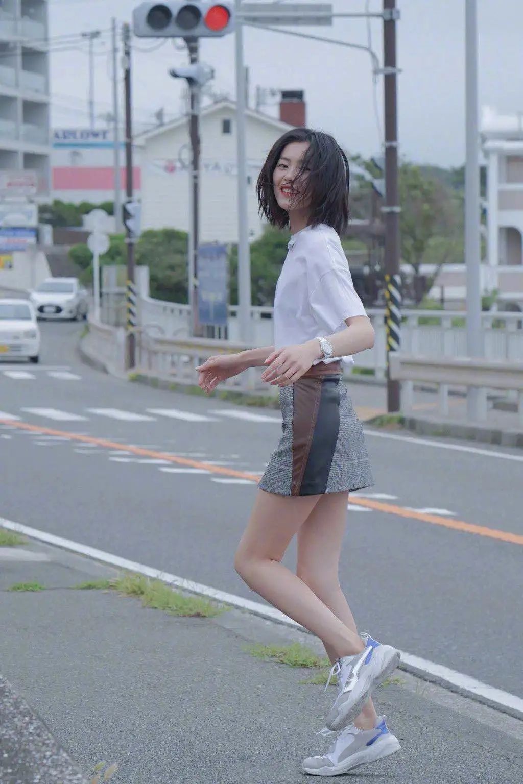 鞋子脚后跟磨脚最快的解决办法,新买的鞋子磨脚后跟有什么妙招