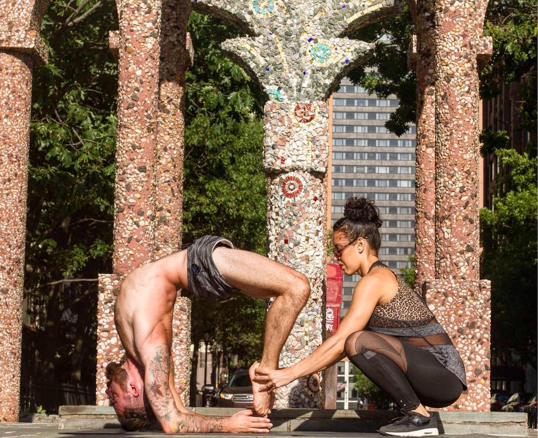 夏天t恤男生穿搭简单,男士夏季t恤穿搭技巧