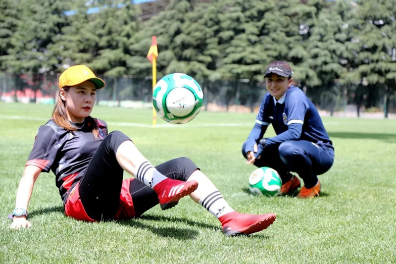 全民健身云行动,如何快速运动颠球