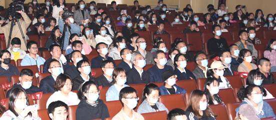 黑龙江中医药大学举办“青春向*党**，礼赞百年”文艺汇演