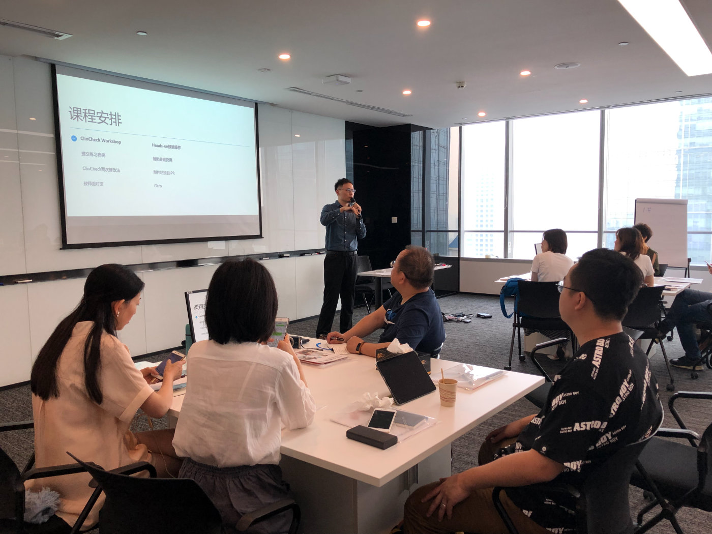 厦门牙齿矫正刘毅,厦门正畸刘毅