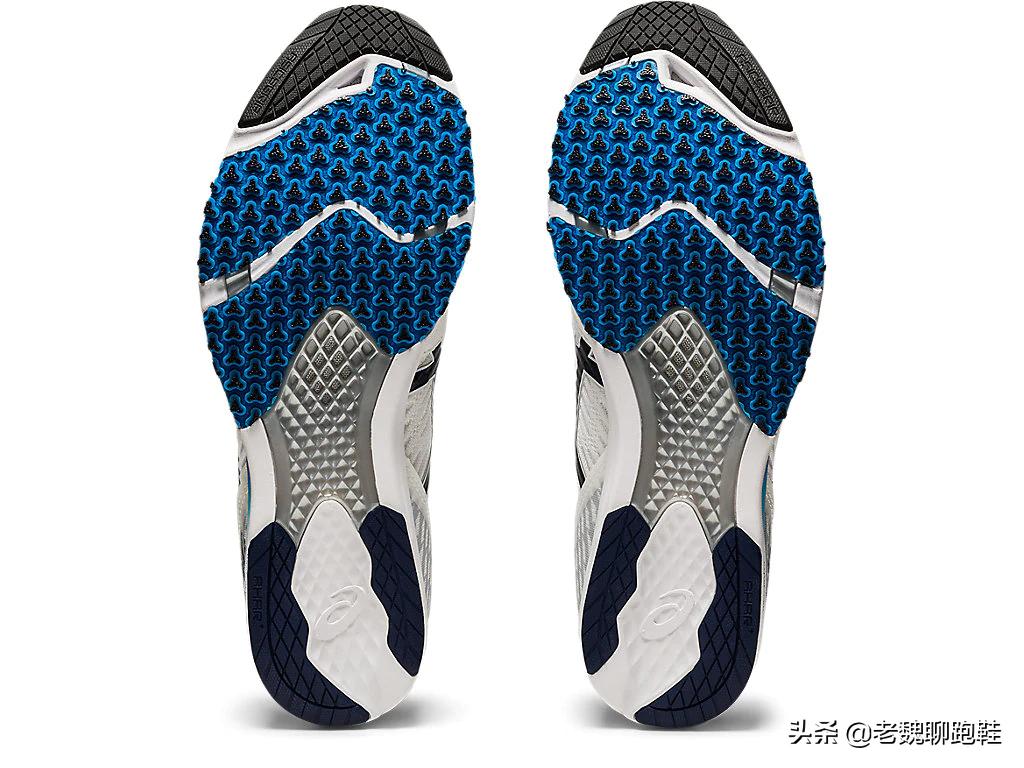 亚瑟士最顶级的跑鞋,亚瑟士最牛逼中长跑跑鞋推荐