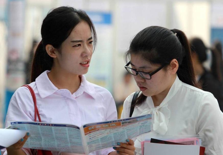 女生读技校学什么专业好比较吃香,10年后女生依然很吃香的专业