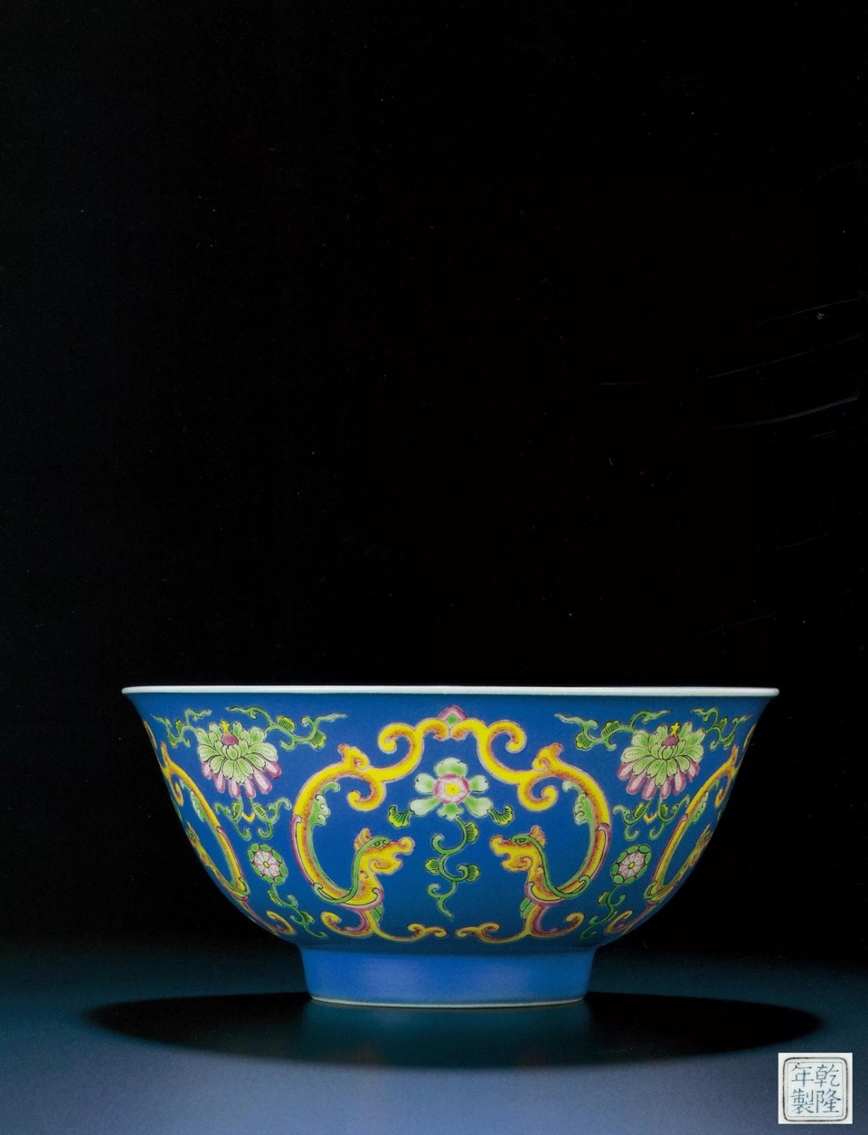 探寻珐琅之美,珐琅彩和掐丝珐琅彩的区别