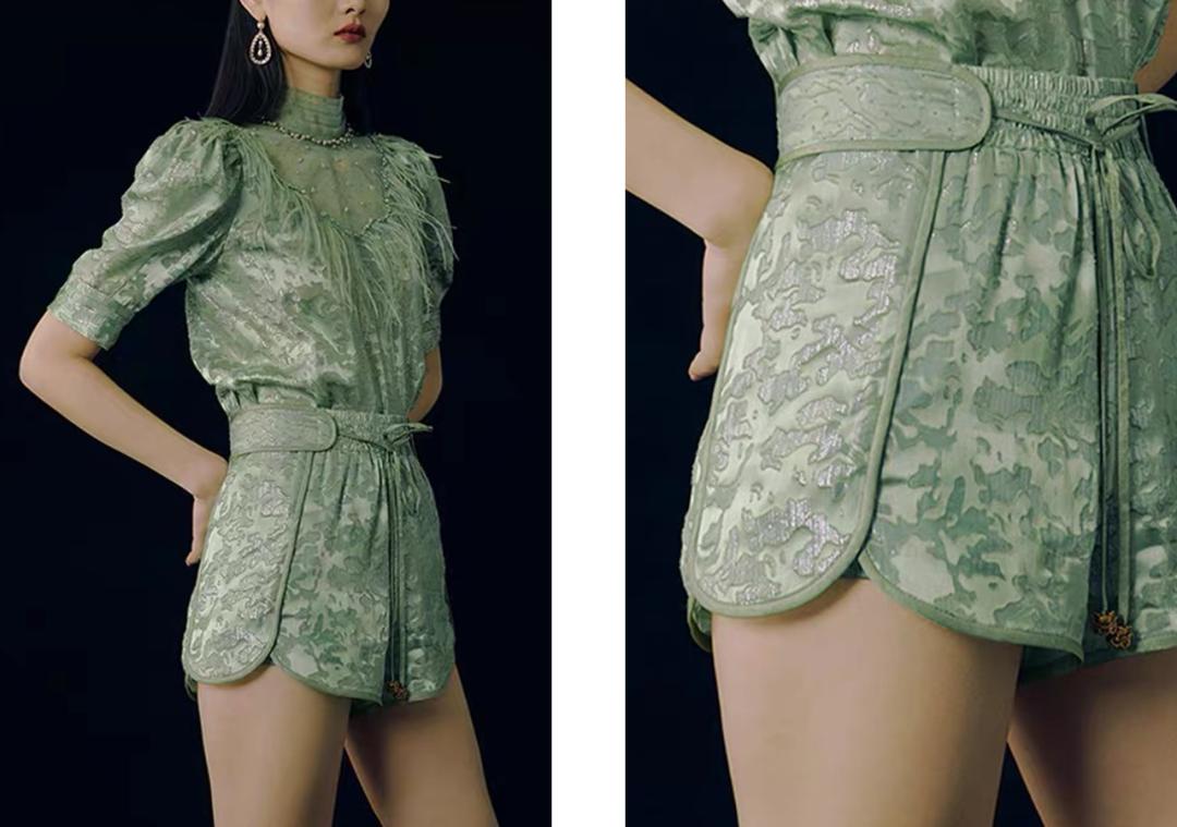 黄龄穿搭机能风衣,lisa黄龄穿搭