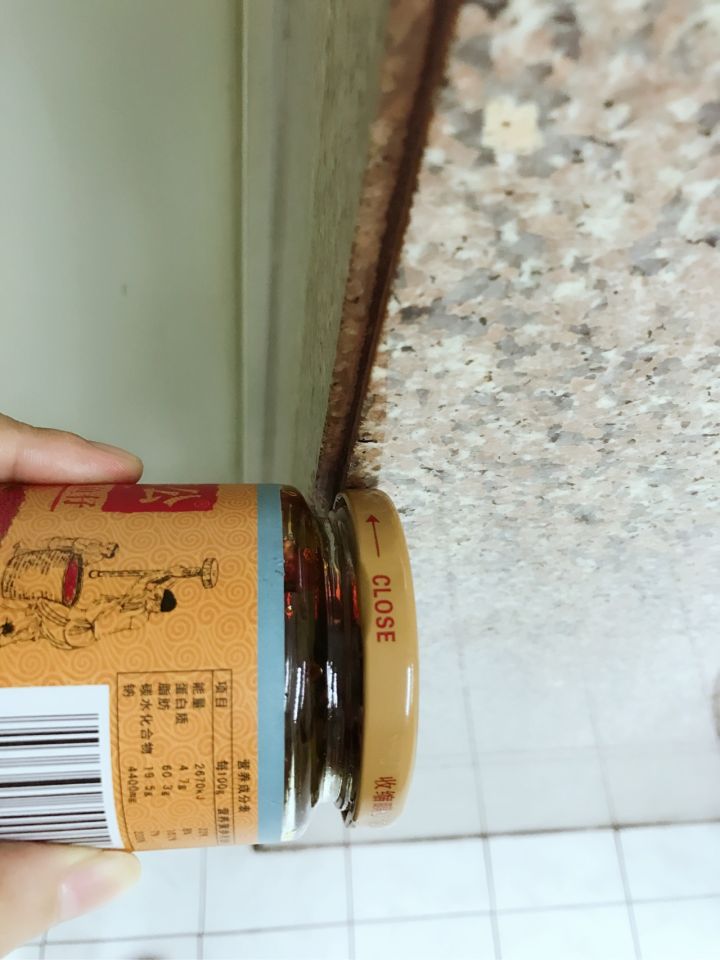 玻璃水果罐头打不开怎么办,玻璃罐头打不开技巧