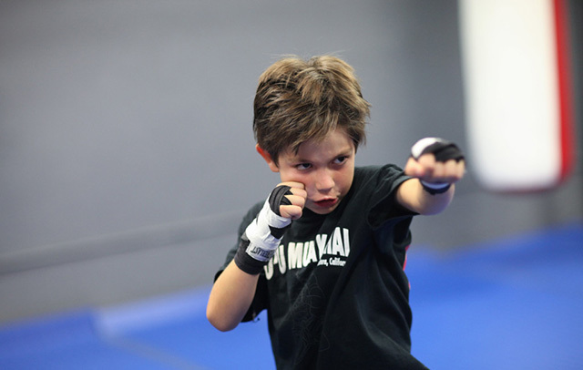 瘦小内向的孩子练搏击有变化吗,小孩几岁学搏击比较合适