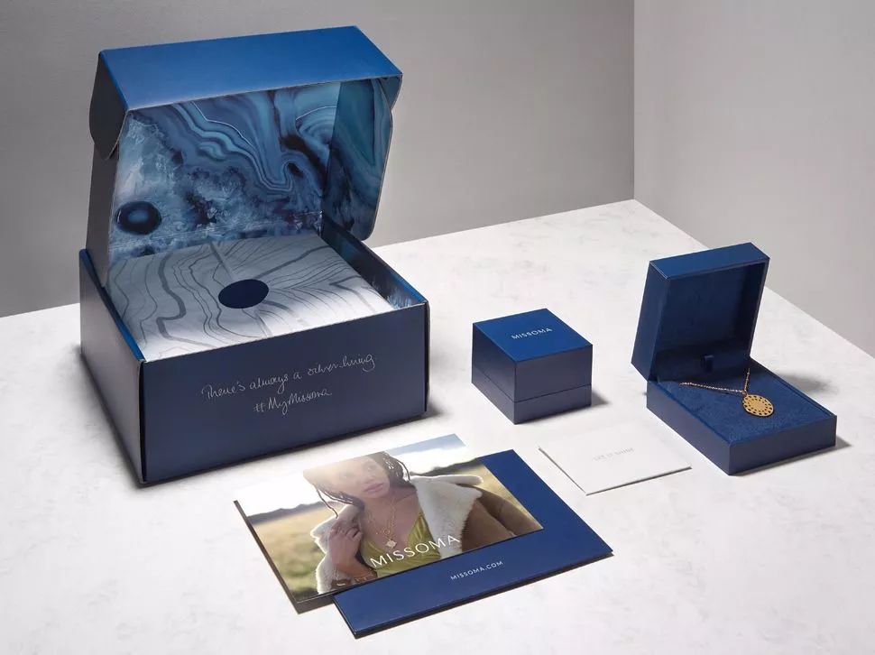 戴腻了千篇一律的珍珠星星饰品？换这5款饰品levelup你的穿搭