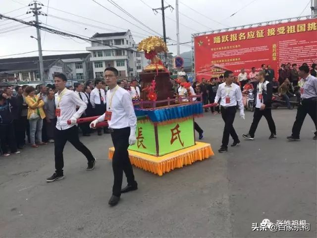 阜南张氏祠堂落成庆典仪式,张氏祠堂唱戏人山人海