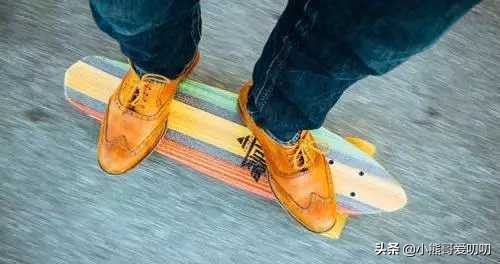 为什么年轻人一万块钱都没钱,为啥有些人觉得一百万很少