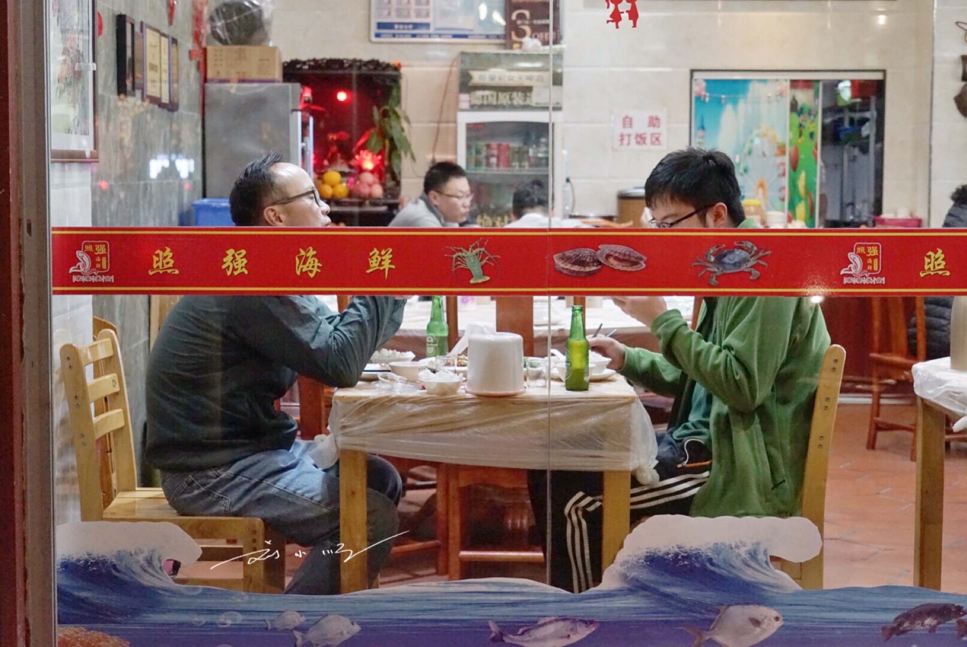 厦门海鲜大排档视频,厦门不宰客海鲜大排档