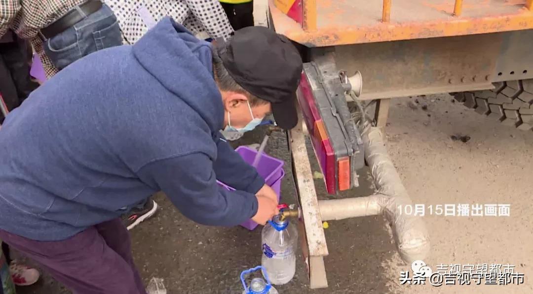 全力抢修5万户居民恢复供水,夜间停水维修减少群众用水困扰