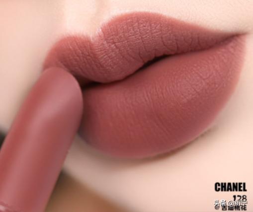 秋冬奶茶色口红 (秋冬口红色号推荐)