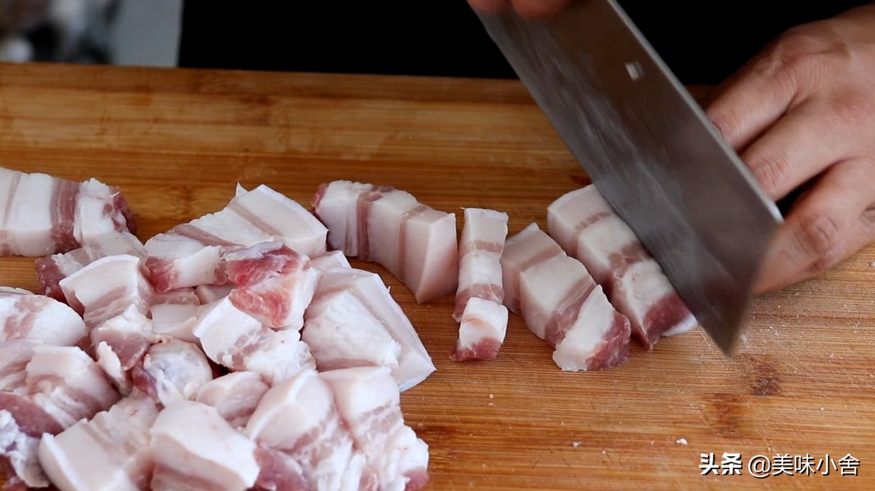 红烧肉怎么做软烂香甜肥而不腻,教你个红烧肉最简单做法软烂入味