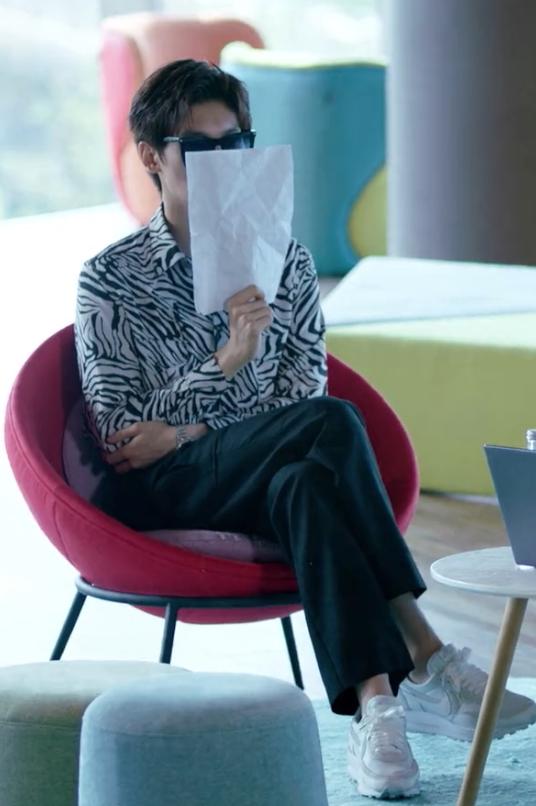 祝绪丹男扮女装新剧,祝绪丹演傻白甜