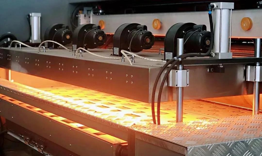 永利奇机械,永利奇纸箱印刷机