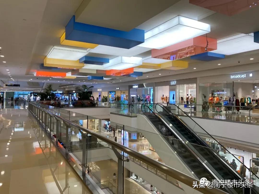 lv再次回归入驻南宁万象城,lv和万象城哪个好