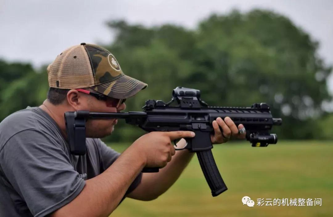 sigmpx冲锋枪满配,最新版的mp5冲锋枪