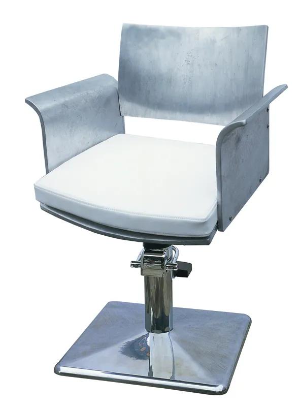 理发镜与理发椅的距离,理发店的理发椅子位置有区别么