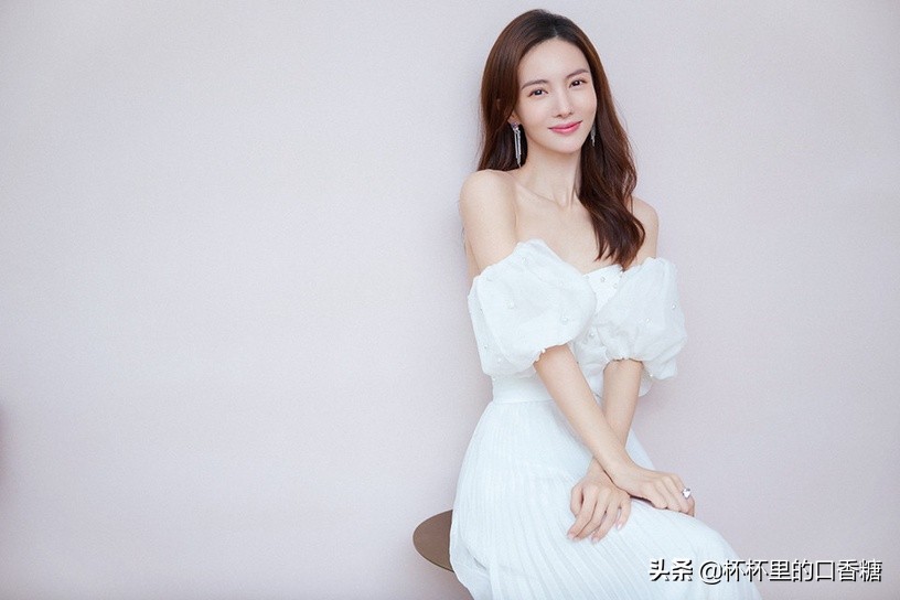 杨幂谭松韵混剪,2022年90后小花演技排名谭松韵