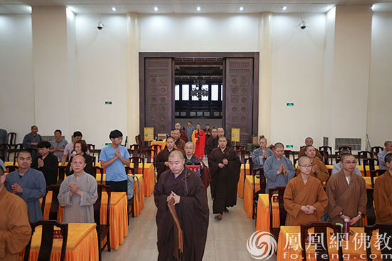 能进法师应邀于普陀山宝陀讲寺作佛学专题讲座